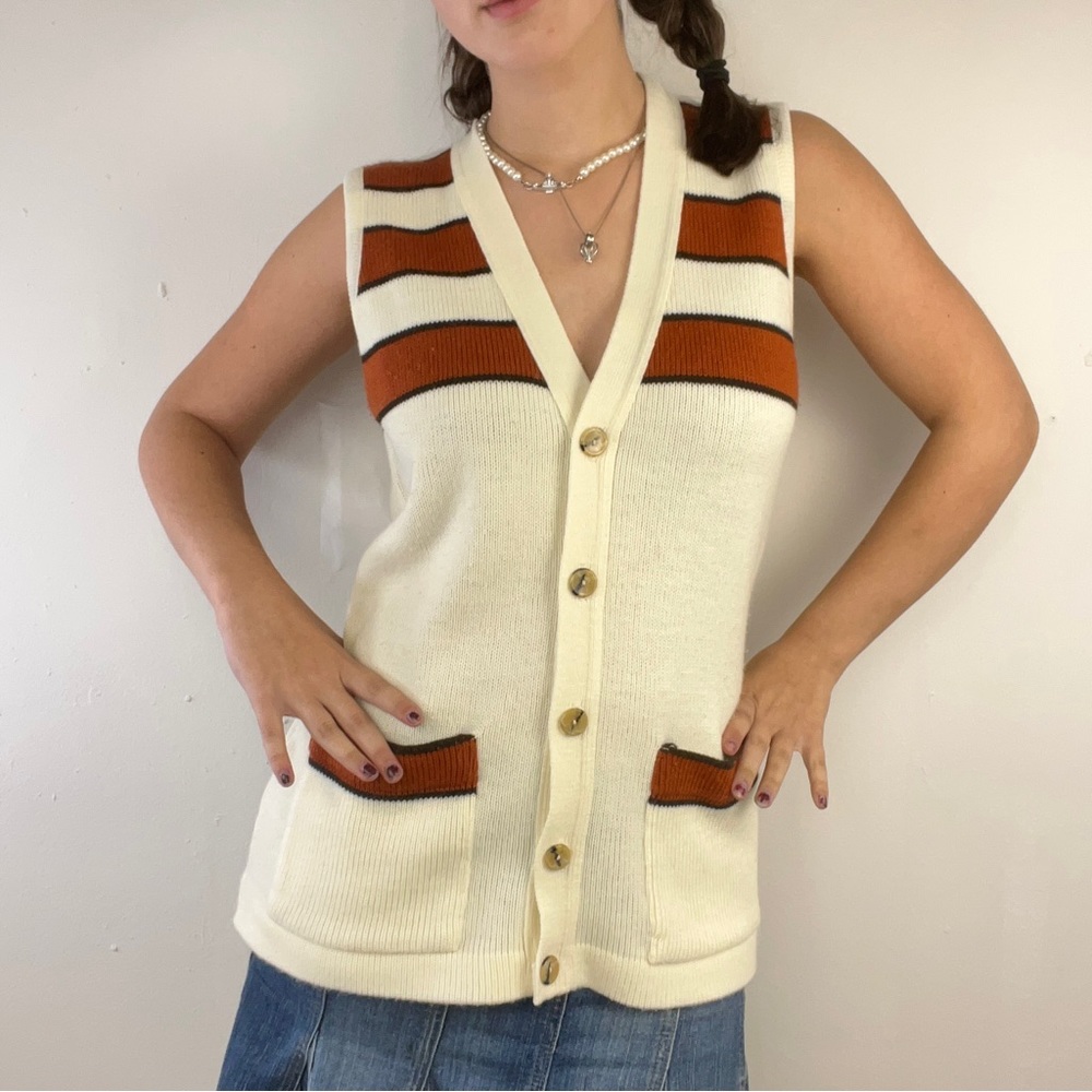 ORANGE AND WHITE KNIT VEST WITH TIE